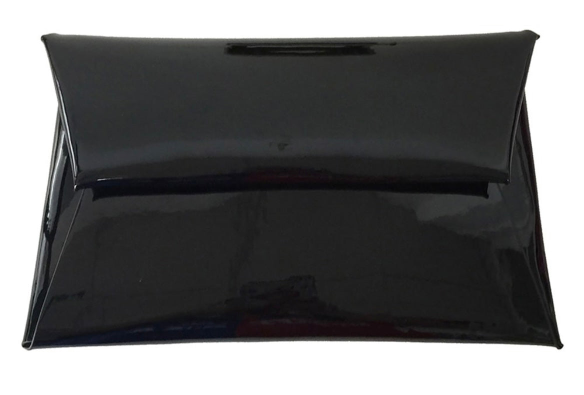 Clutch con toque metalizado