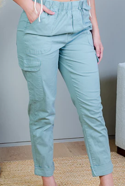 Pantalones cargo recortados